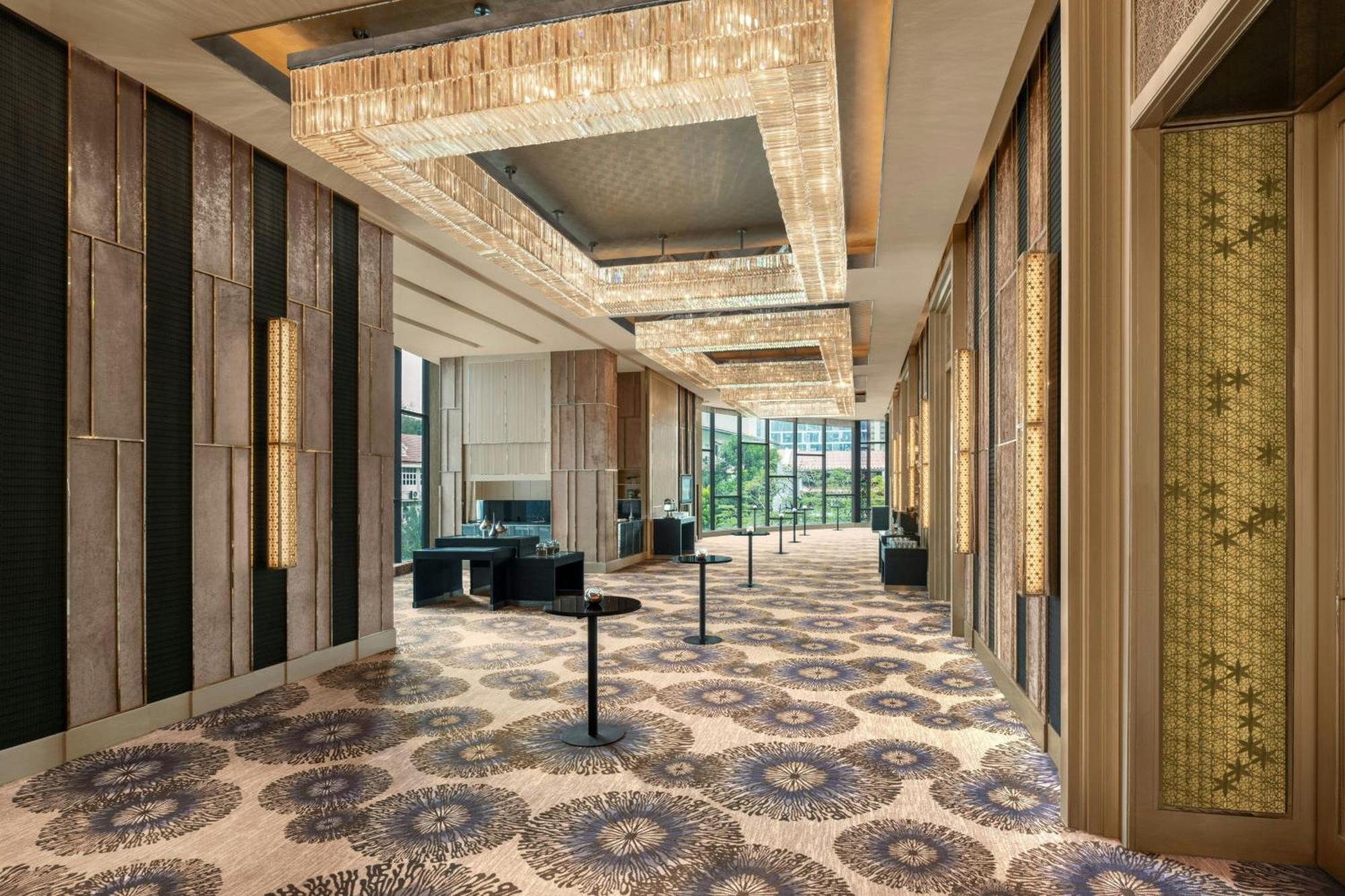 Renaissance Ratchaprasong Hotel 5*